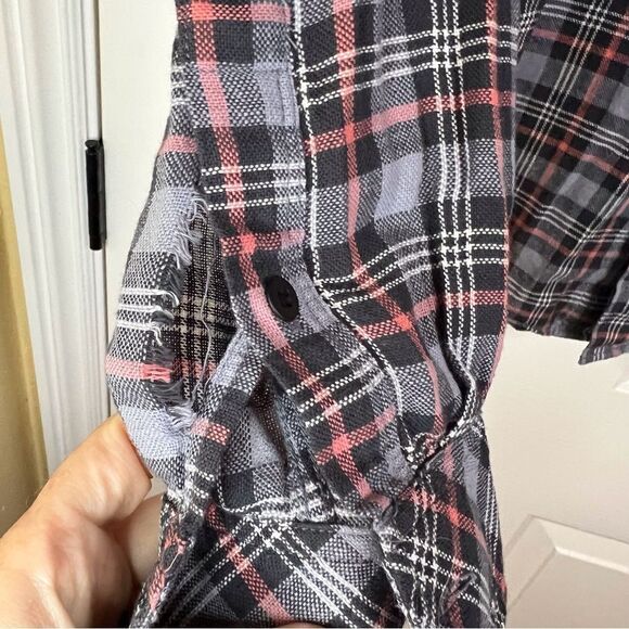 Rails Wyatt Mens Plaid Sport Button Down Size Small FLAWED see pictures - Picture 4 of 7